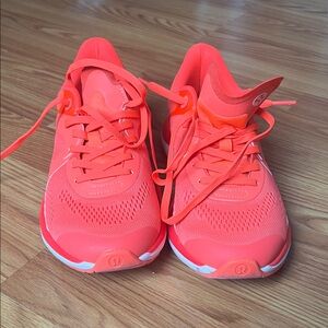 lululemon athletica Women's Vibrant Sneakers